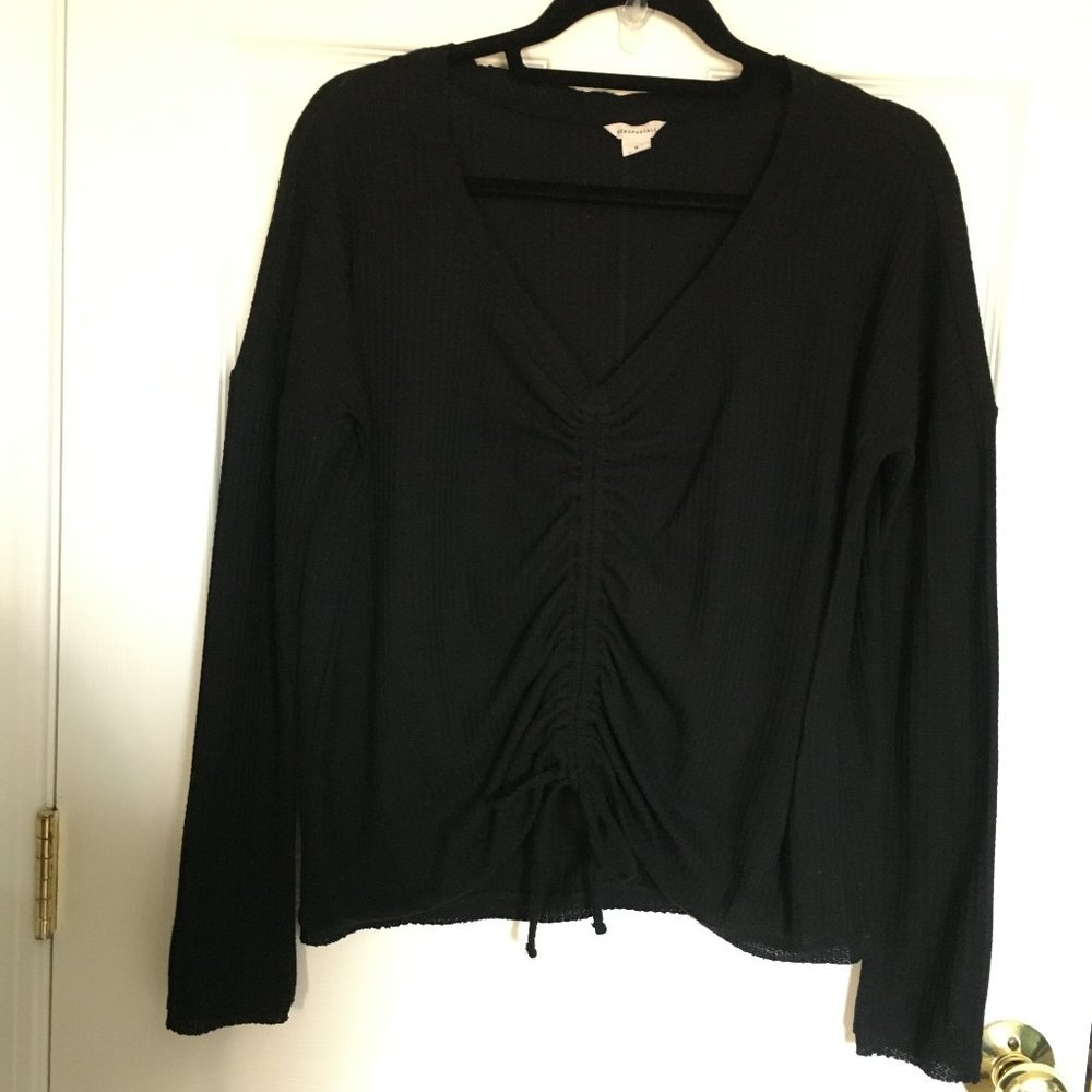 Black long sleeve ruched top